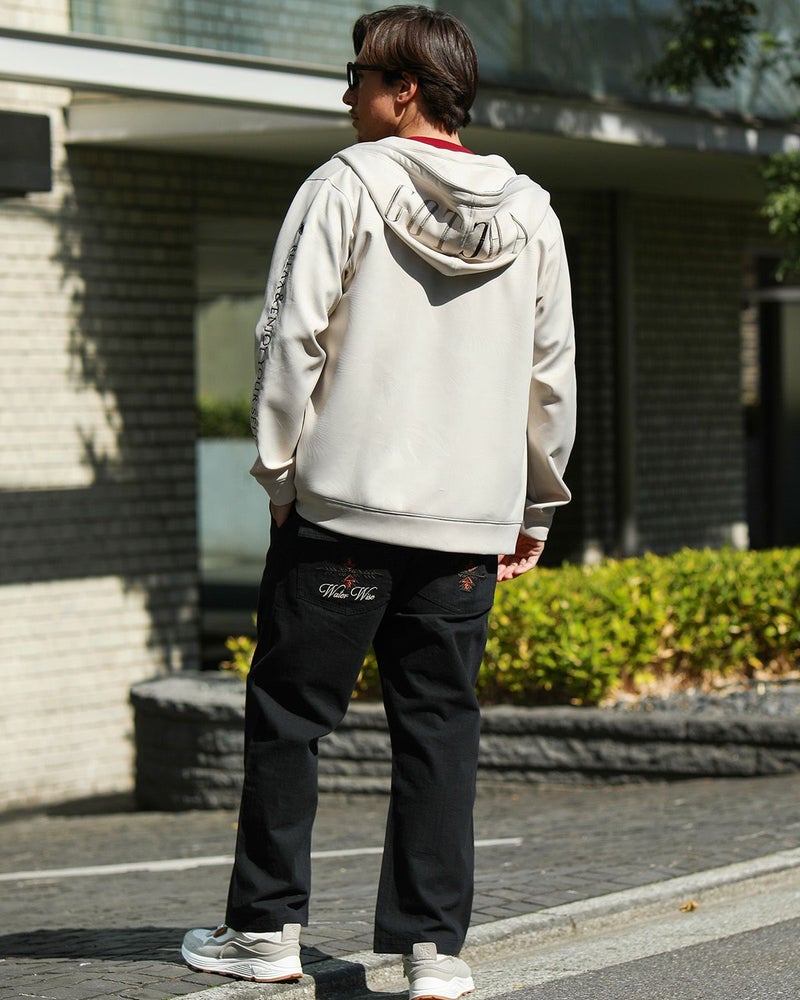 サンドベージュ：180cm/70kg(Lサイズ着用)