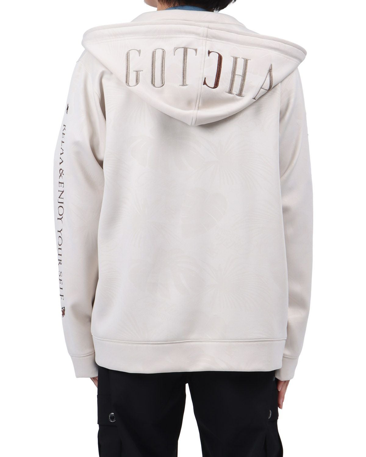 GOTCHA] ダンボール エンボス 総柄 ZIP パーカー | PEET ONLINE STORE