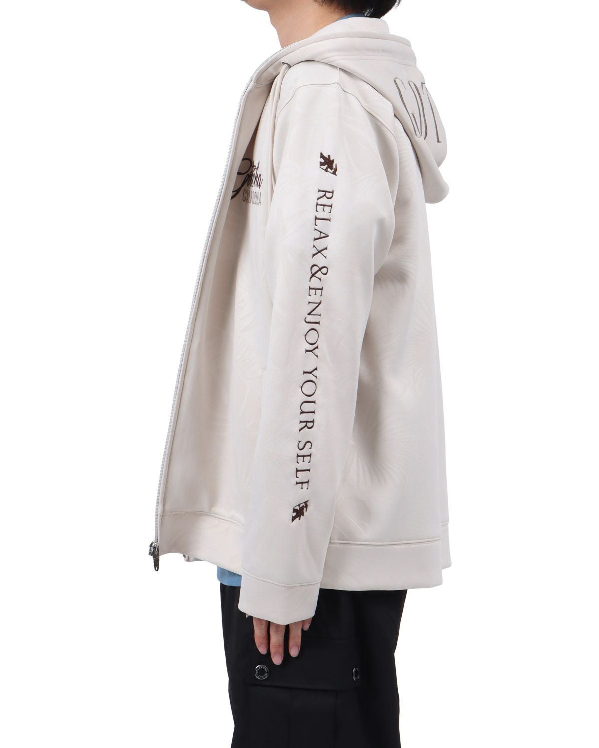 GOTCHA] ダンボール エンボス 総柄 ZIP パーカー | PEET ONLINE STORE