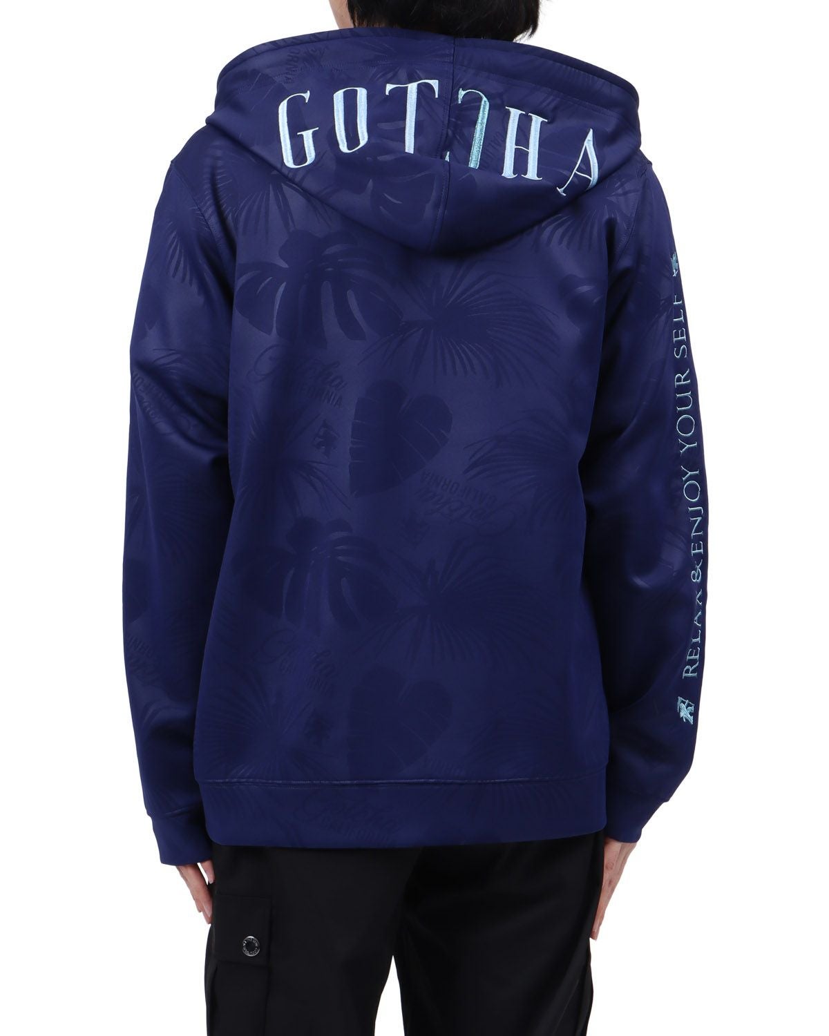 ネイビー：173cm63kg(Lサイズ着用)