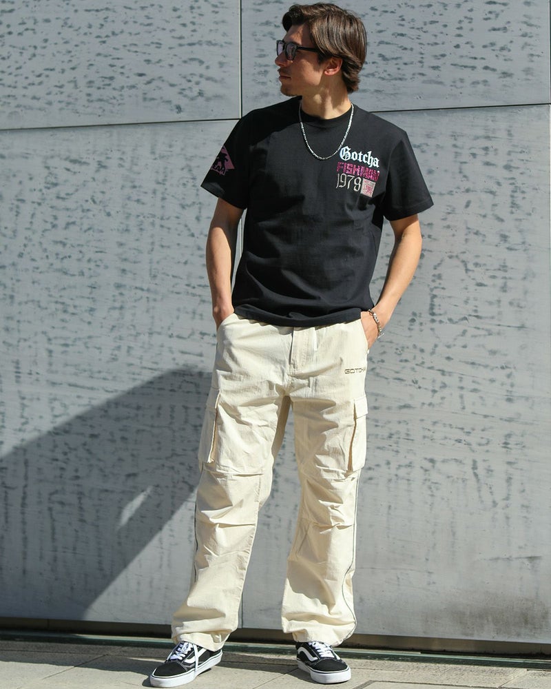 ブラック：180cm/70kg(Lサイズ着用)