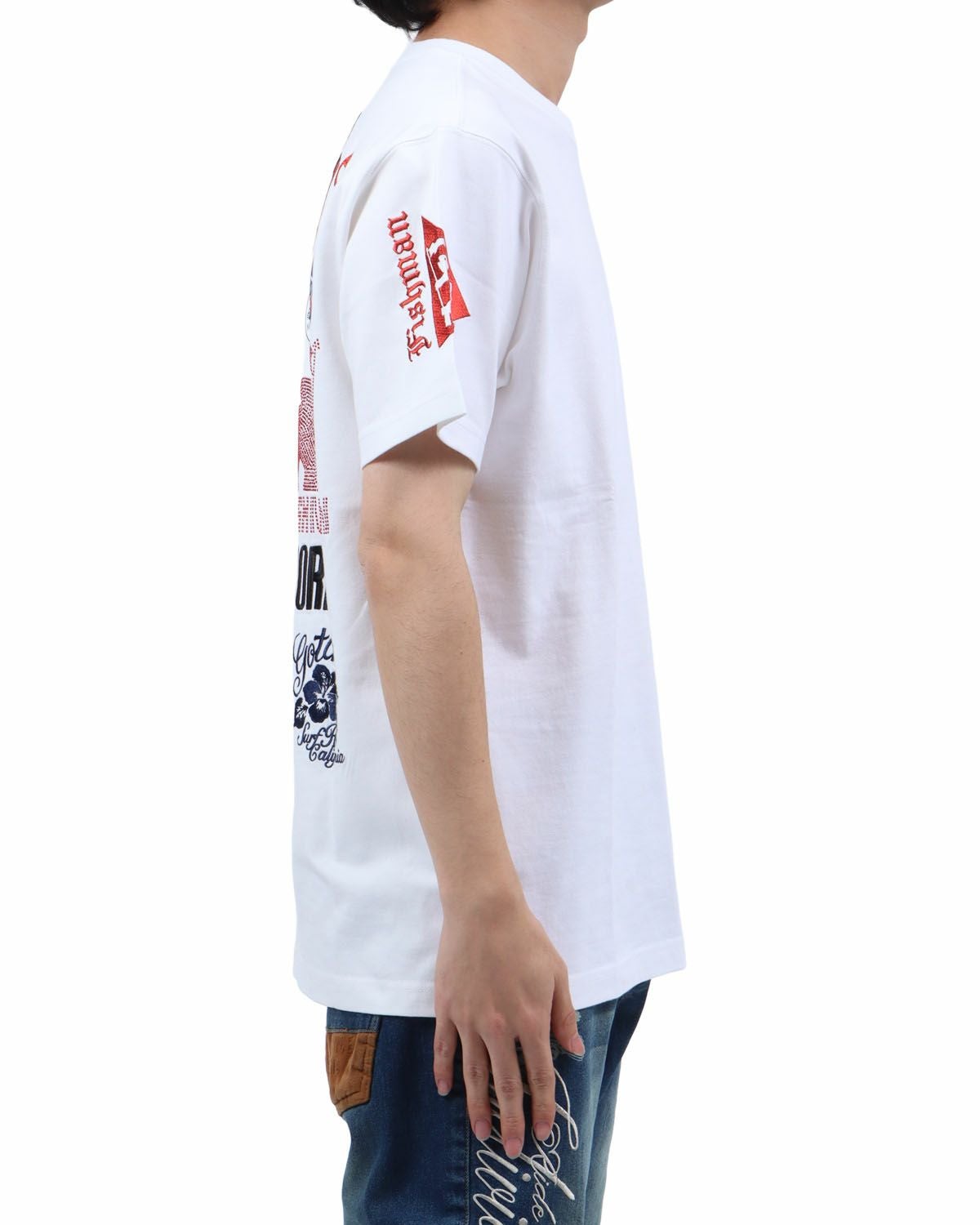 ホワイト：173cm63kg(Lサイズ着用)