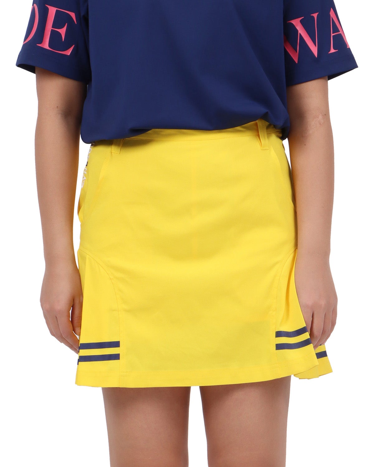 イエロー：167cm(Lサイズ着用)