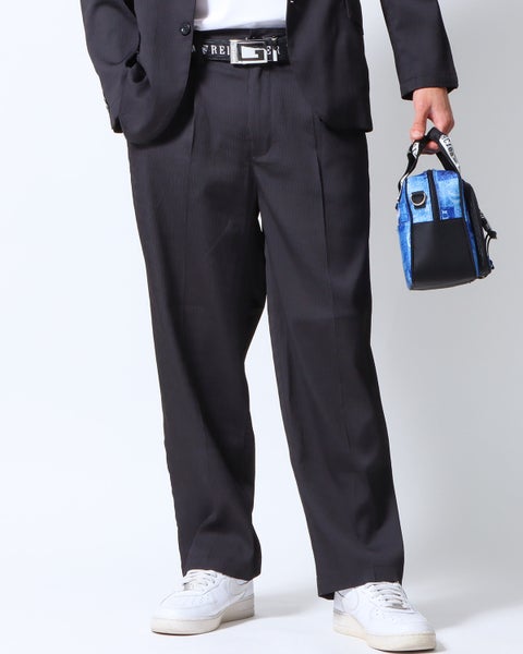 ブラック：180cm/70kg(Lサイズ着用)