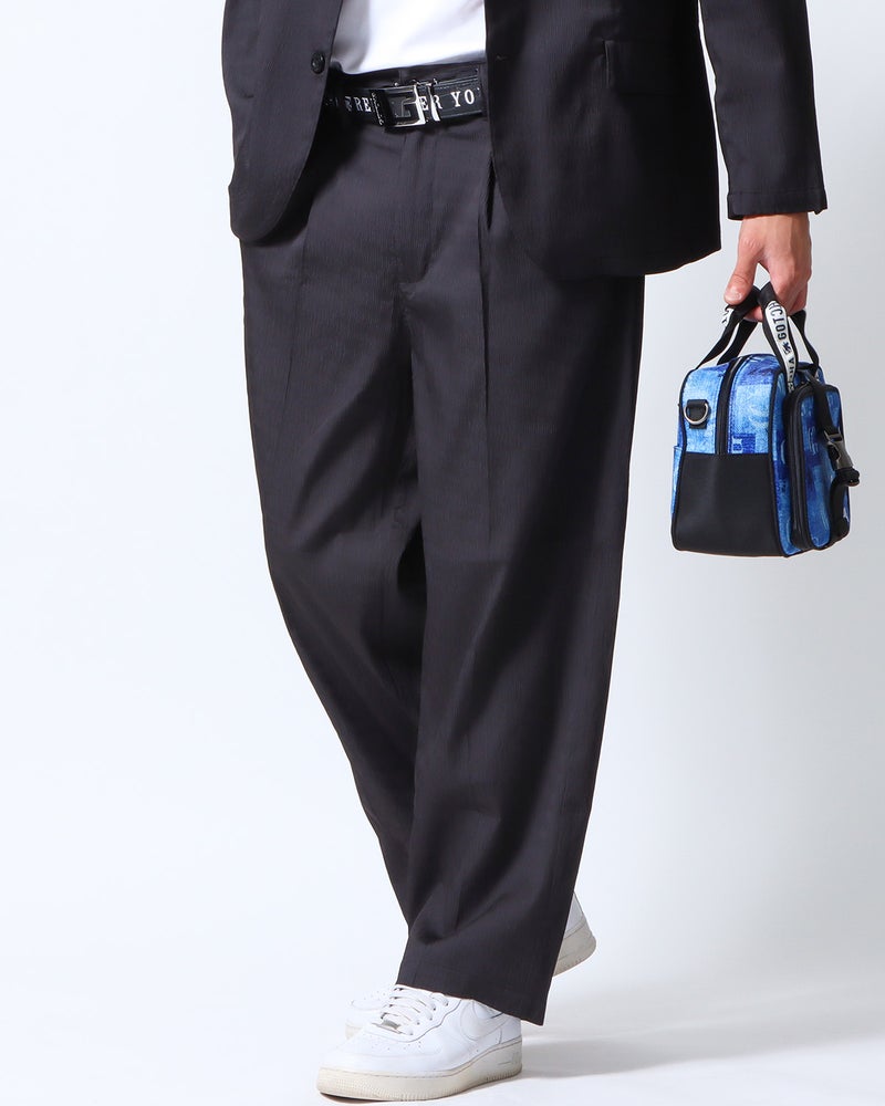 ブラック：180cm/70kg(Lサイズ着用)