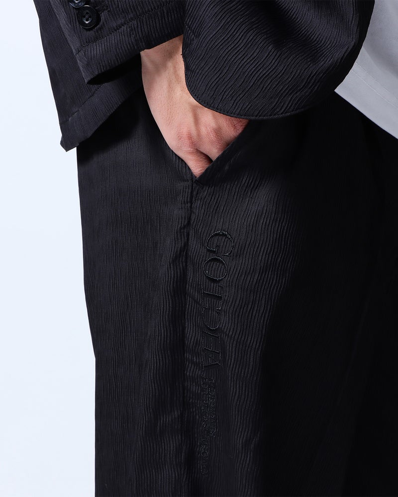 ブラック：180cm/70kg(Lサイズ着用)