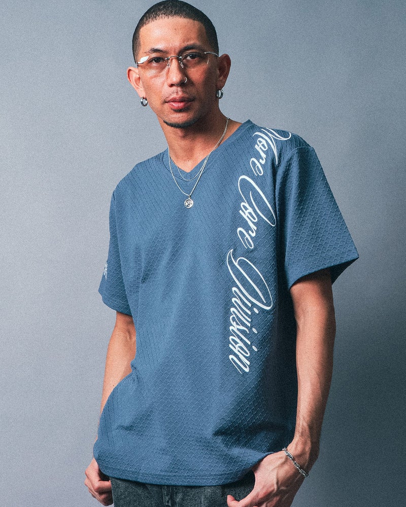 ブルーグレー：183cm(Lサイズ着用)