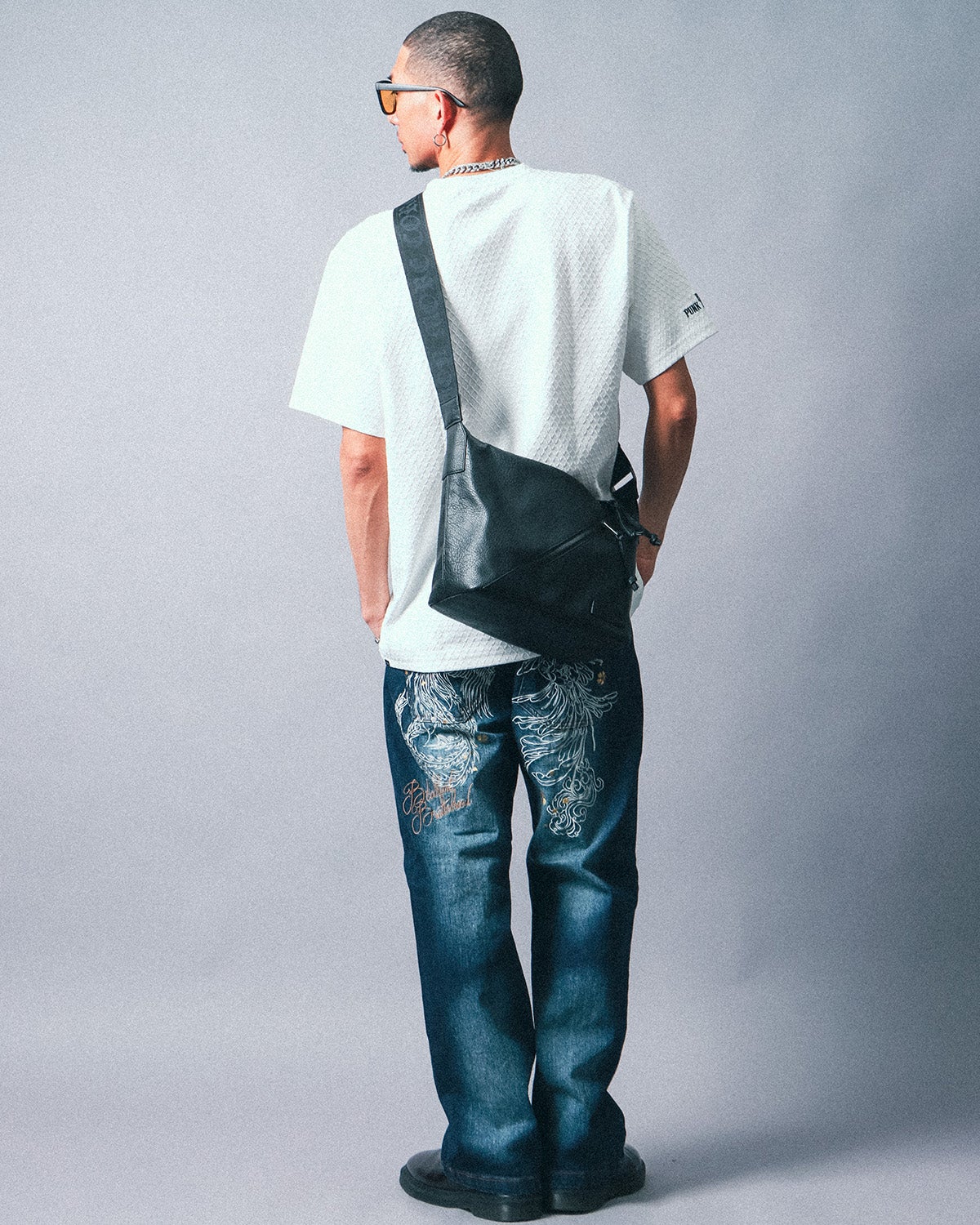 ホワイト：183cm(XLサイズ着用)