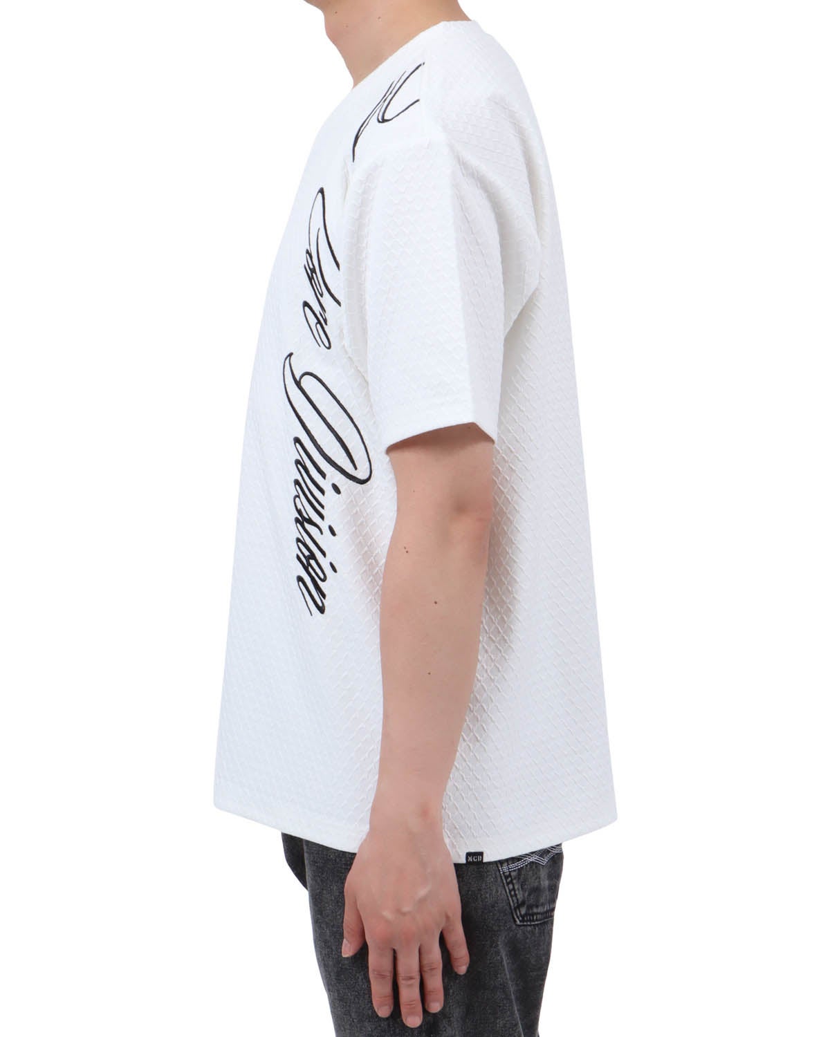 ホワイト：174cm62kg(Lサイズ着用)