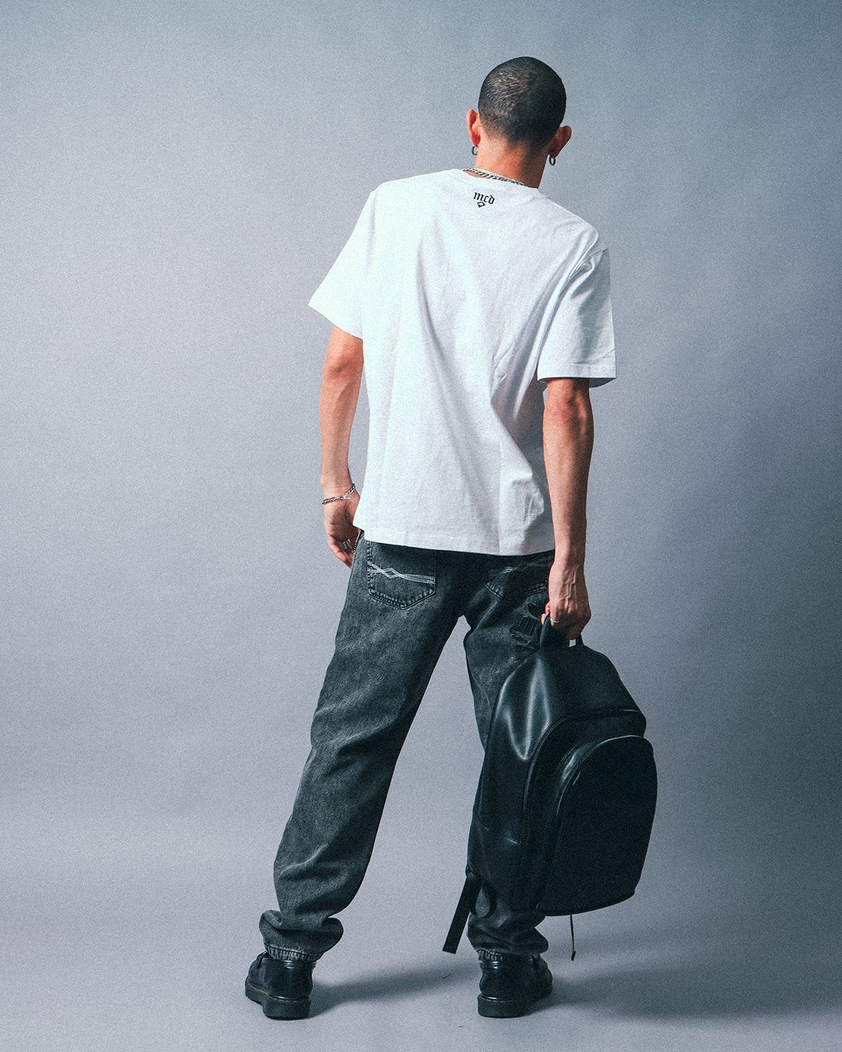 ホワイト：183cm(XLサイズ着用)