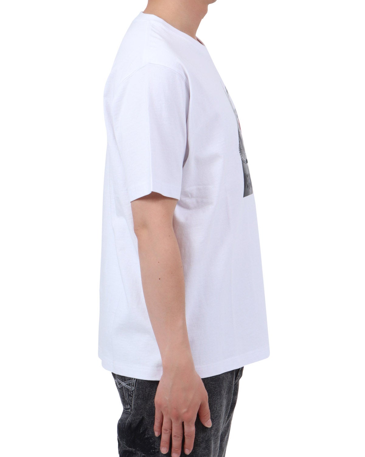 ホワイト：174cm62kg(Lサイズ着用)