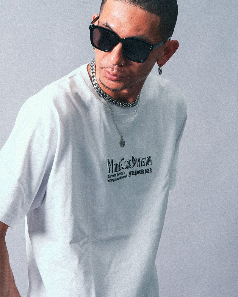 ホワイト：183cm(XLサイズ着用)