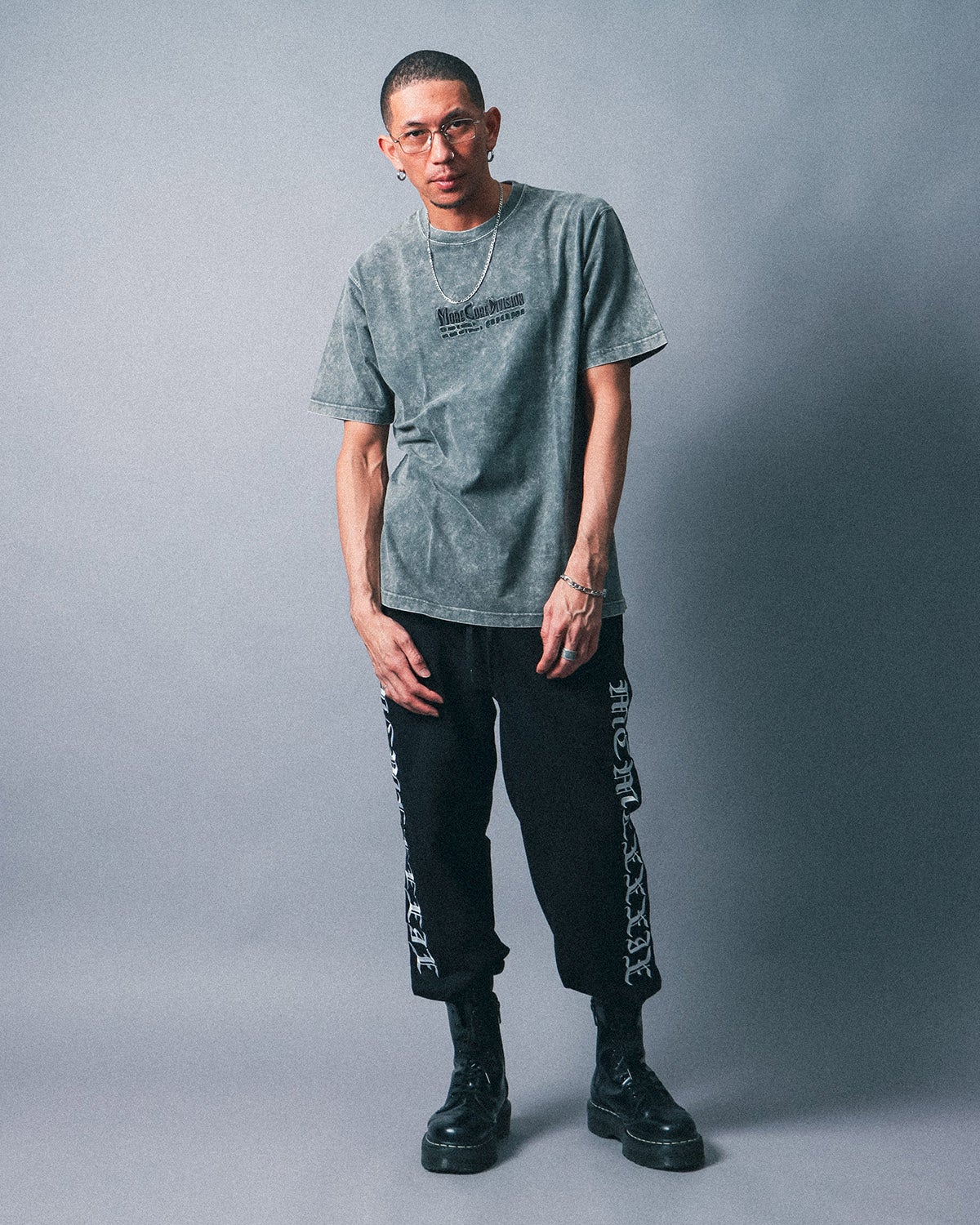 チャコール：183cm(XLサイズ着用)