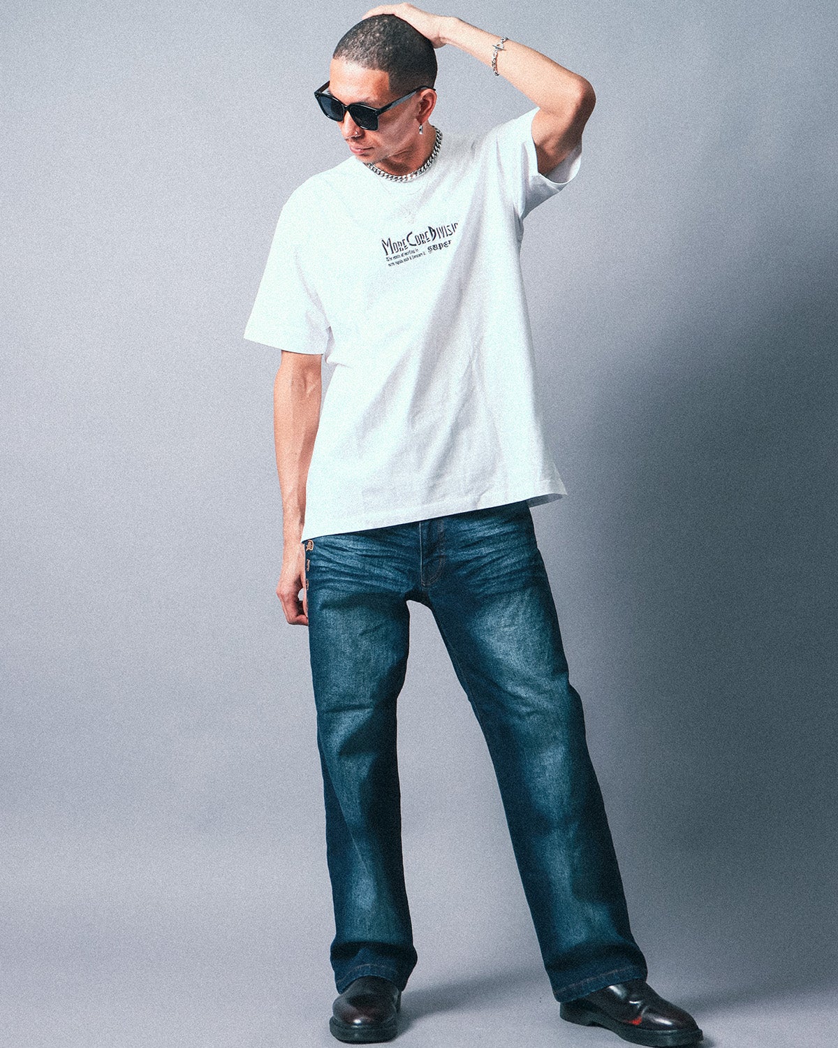 ホワイト：183cm(XLサイズ着用)