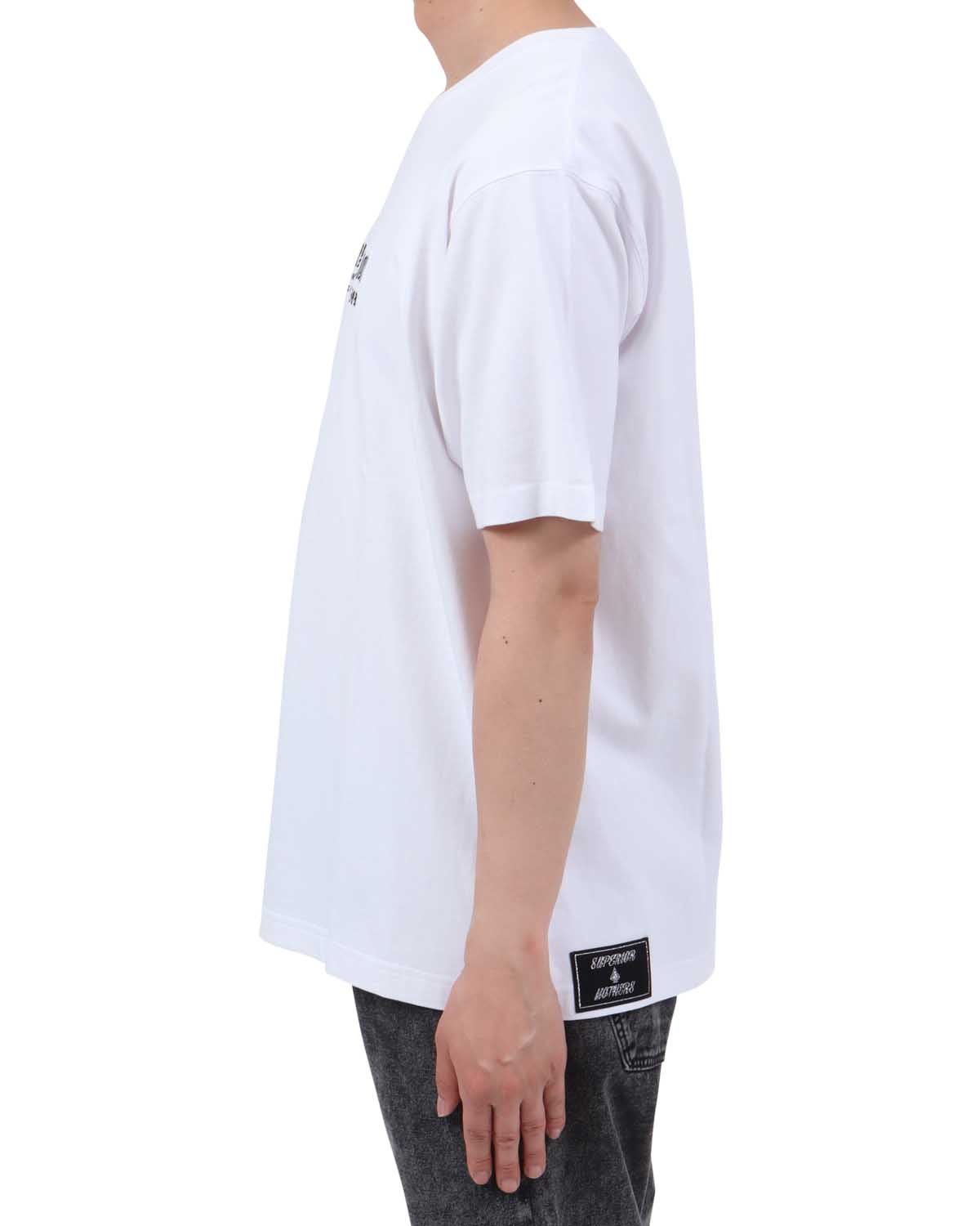 ホワイト：174cm62kg(Lサイズ着用)