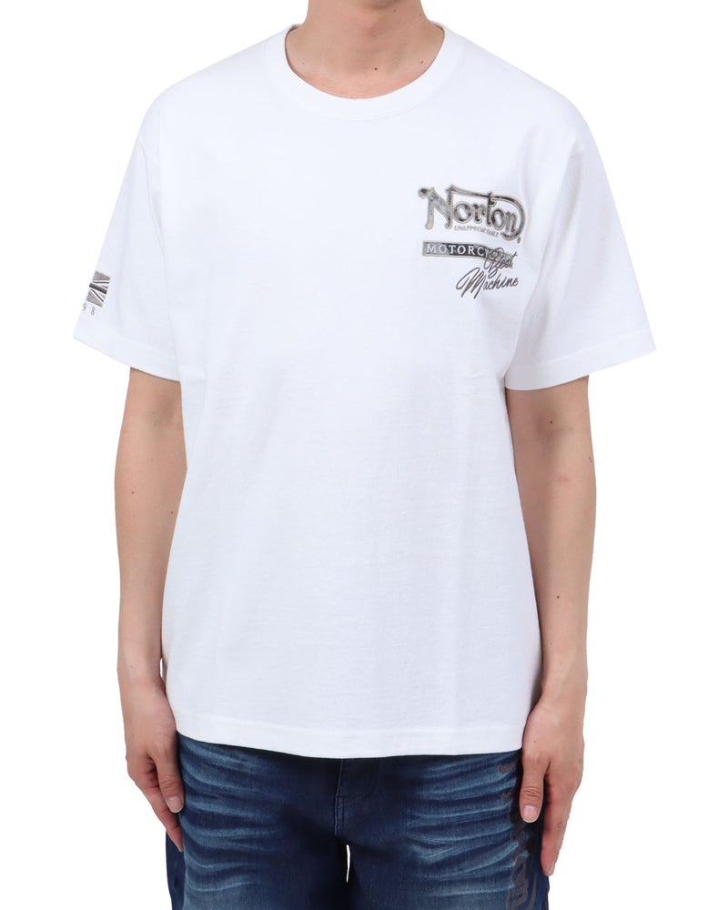 ホワイト：174cm62kg(Lサイズ着用)