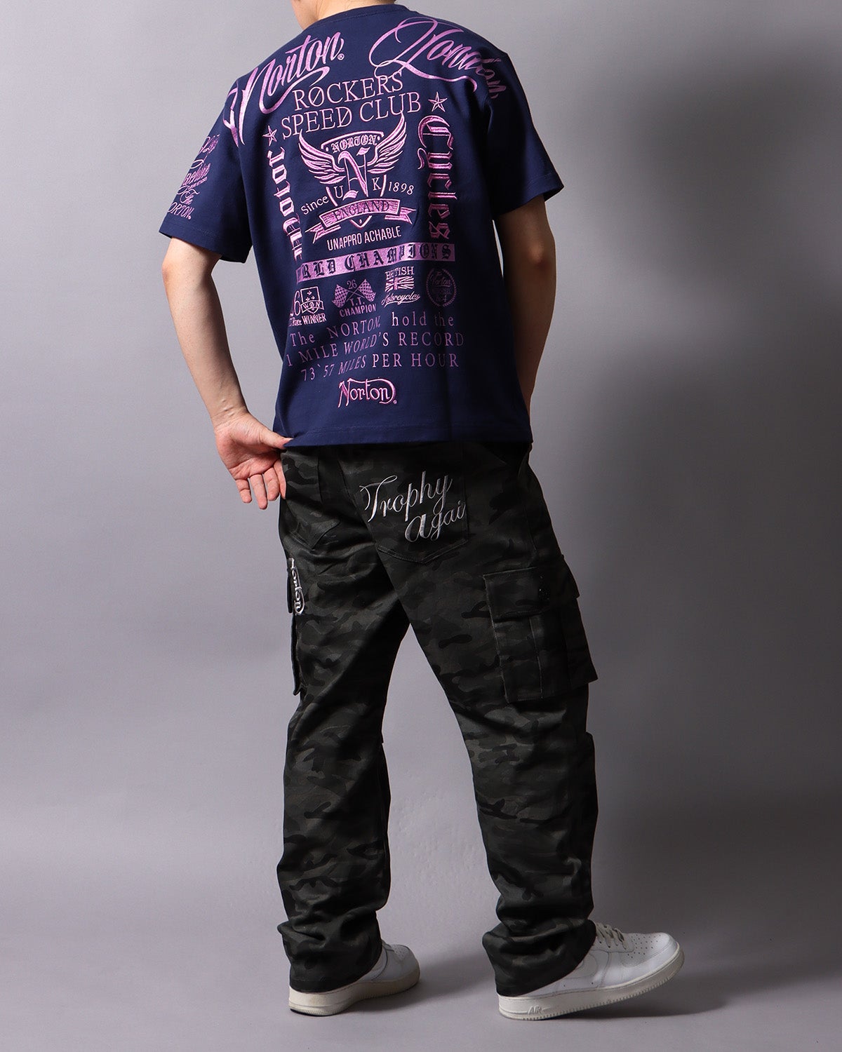 ネイビー：178cm/75kg(Lサイズ着用)