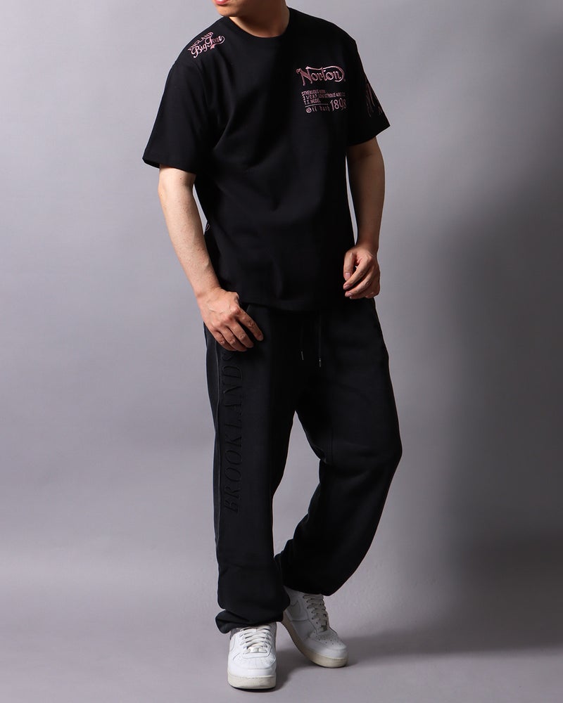 ブラック：178cm/75kg(Lサイズ着用)