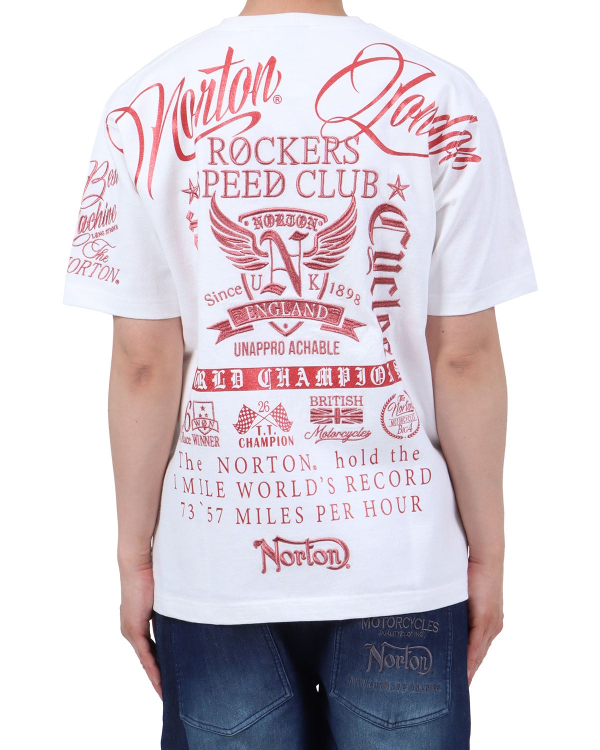 ホワイト：174cm62kg(Lサイズ着用)