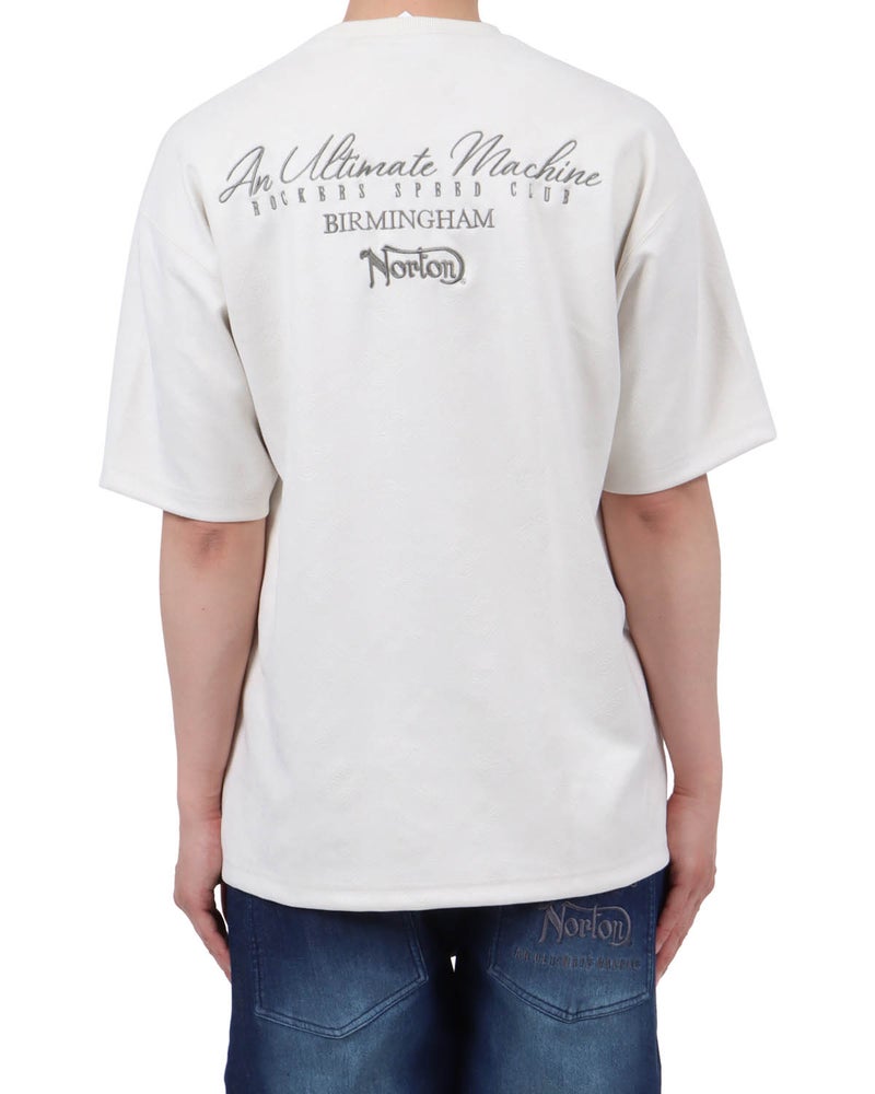 オフホワイト：174cm62kg(Lサイズ着用)