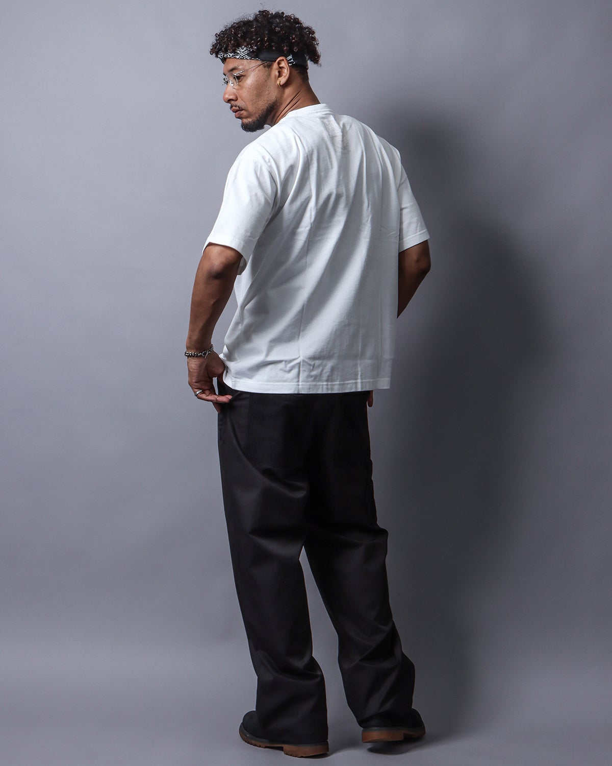 ホワイト：183cｍ(XLサイズ着用)