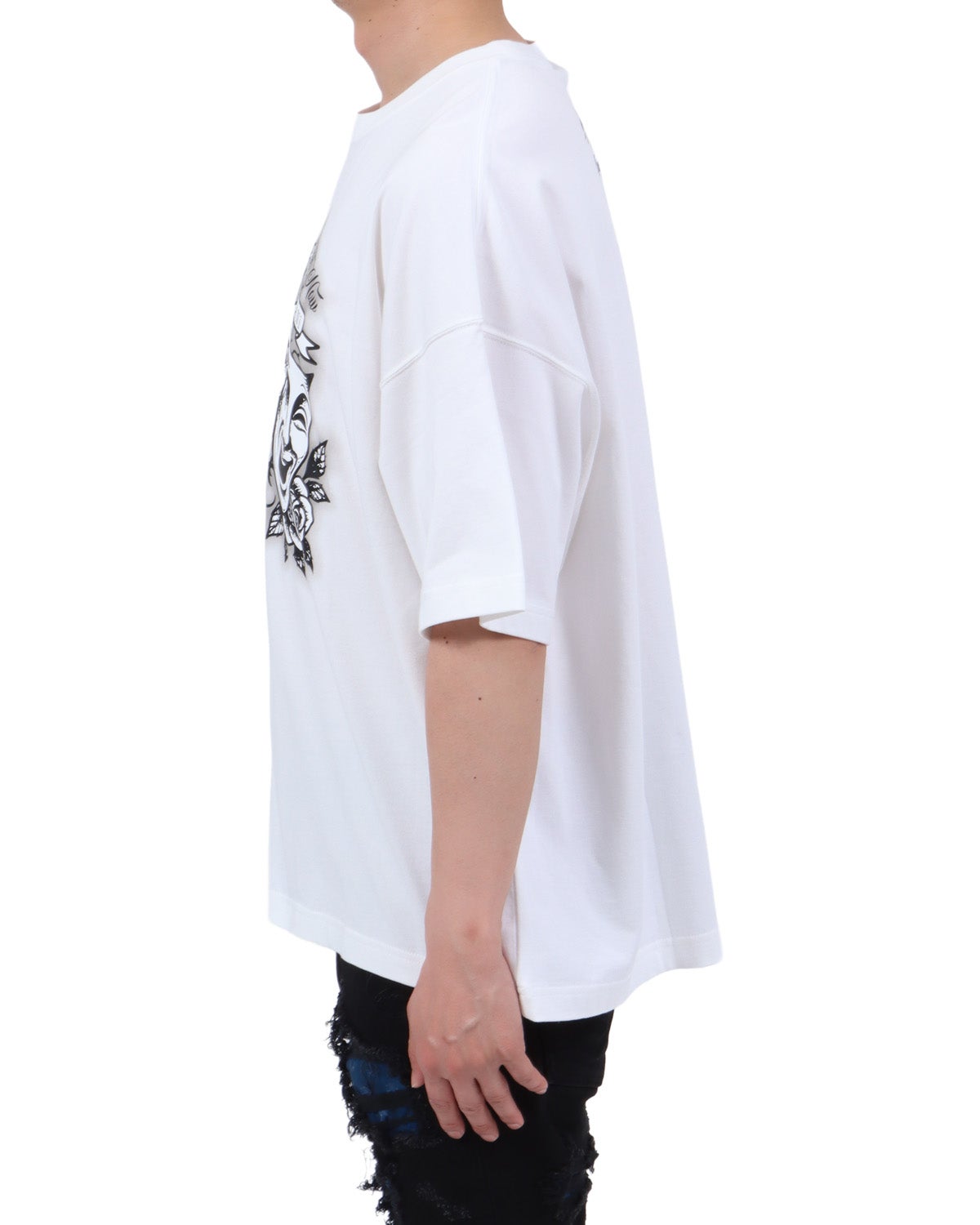 ホワイト：174cm62kg(Lサイズ着用)