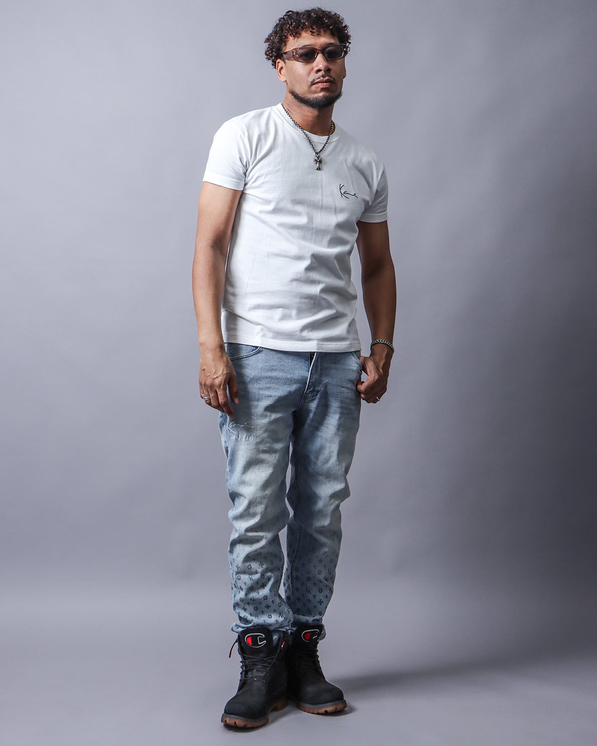 ホワイト：183cm(Lサイズ着用)