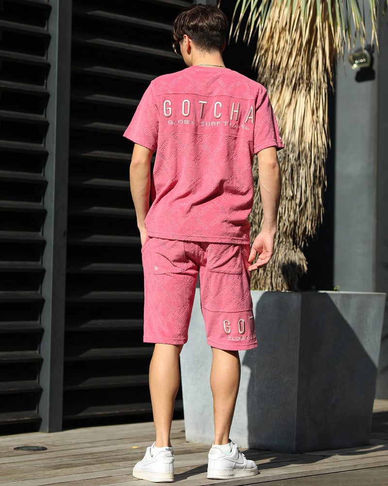 ピンク：180cm/70kg(Lサイズ着用)