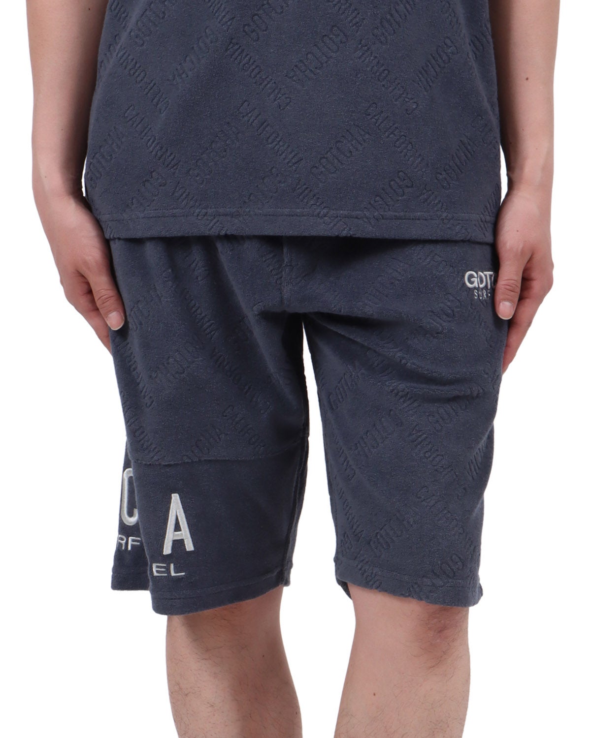 チャコール：174cm62kg(Lサイズ着用)