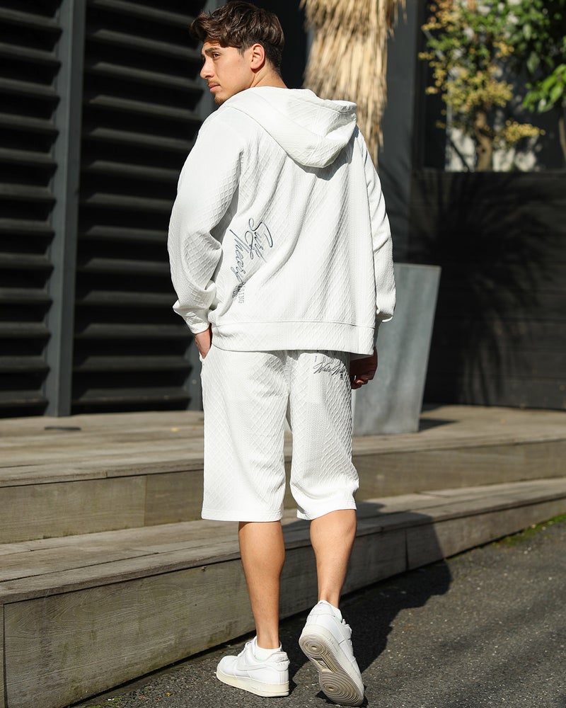 ホワイト：180cm/70kg(Lサイズ着用)