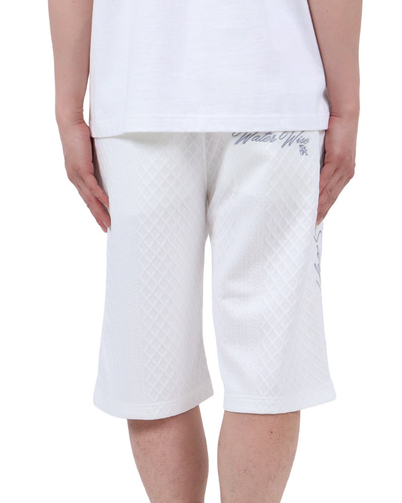 ホワイト：174cm62kg(Lサイズ着用)