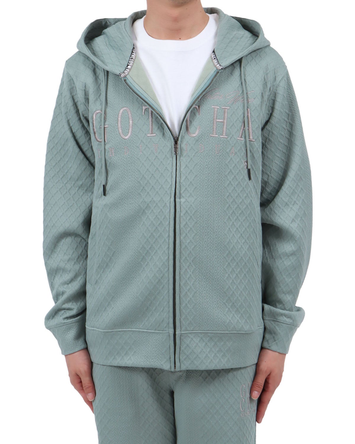 グリーングレー：174cm62kg(Lサイズ着用)