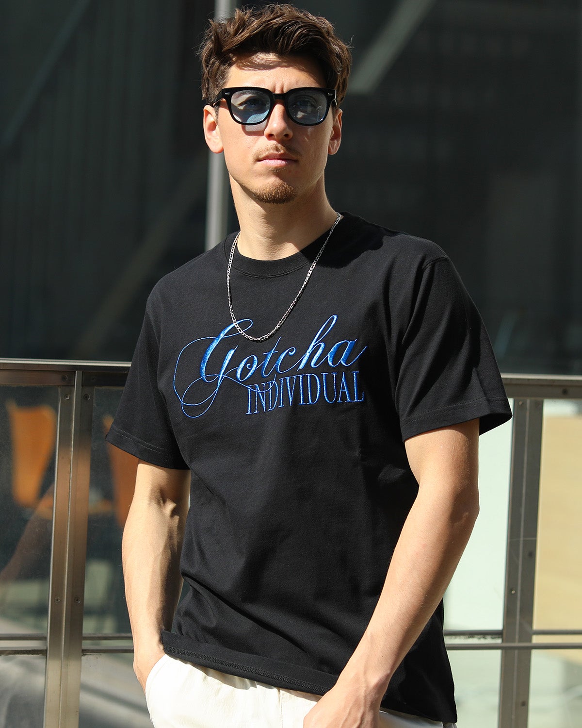 ブラック：180cm/70kg(Lサイズ着用)