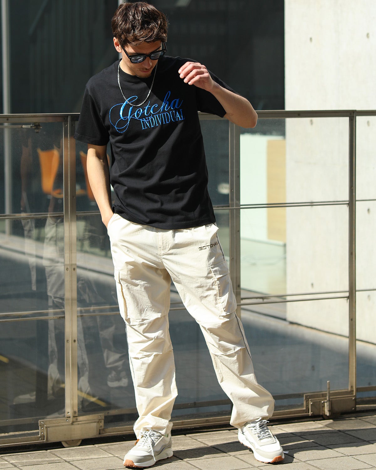 ブラック：180cm/70kg(Lサイズ着用)