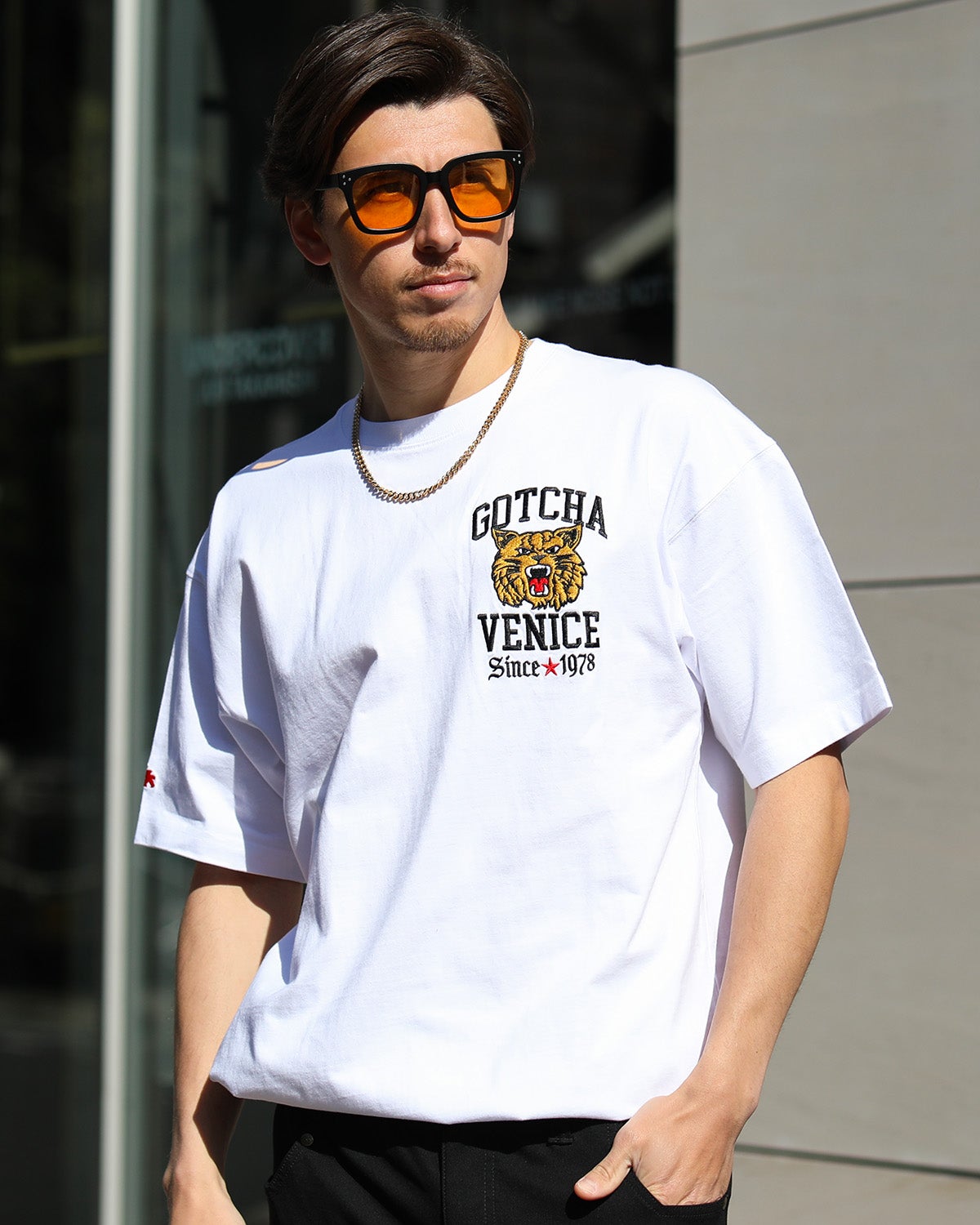 ホワイト：180cm/70kg(Lサイズ着用)