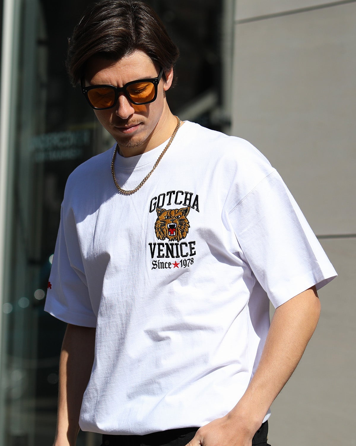 ホワイト：180cm/70kg(Lサイズ着用)