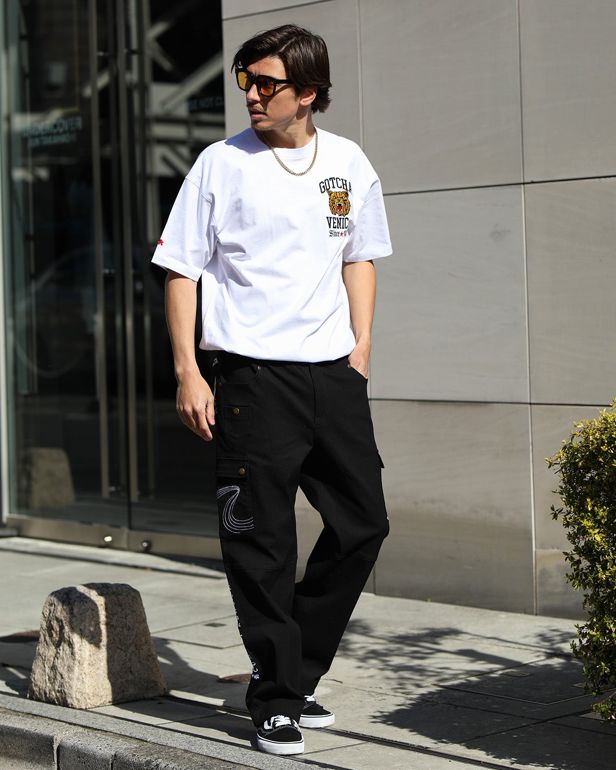 ホワイト：180cm/70kg(Lサイズ着用)