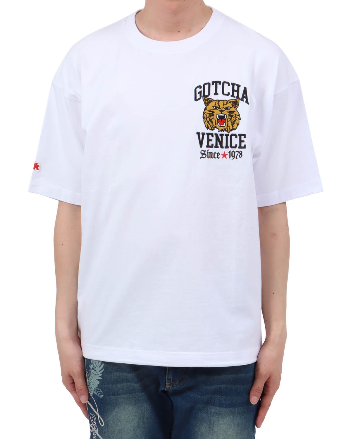 ホワイト：174cm62kg(Lサイズ着用