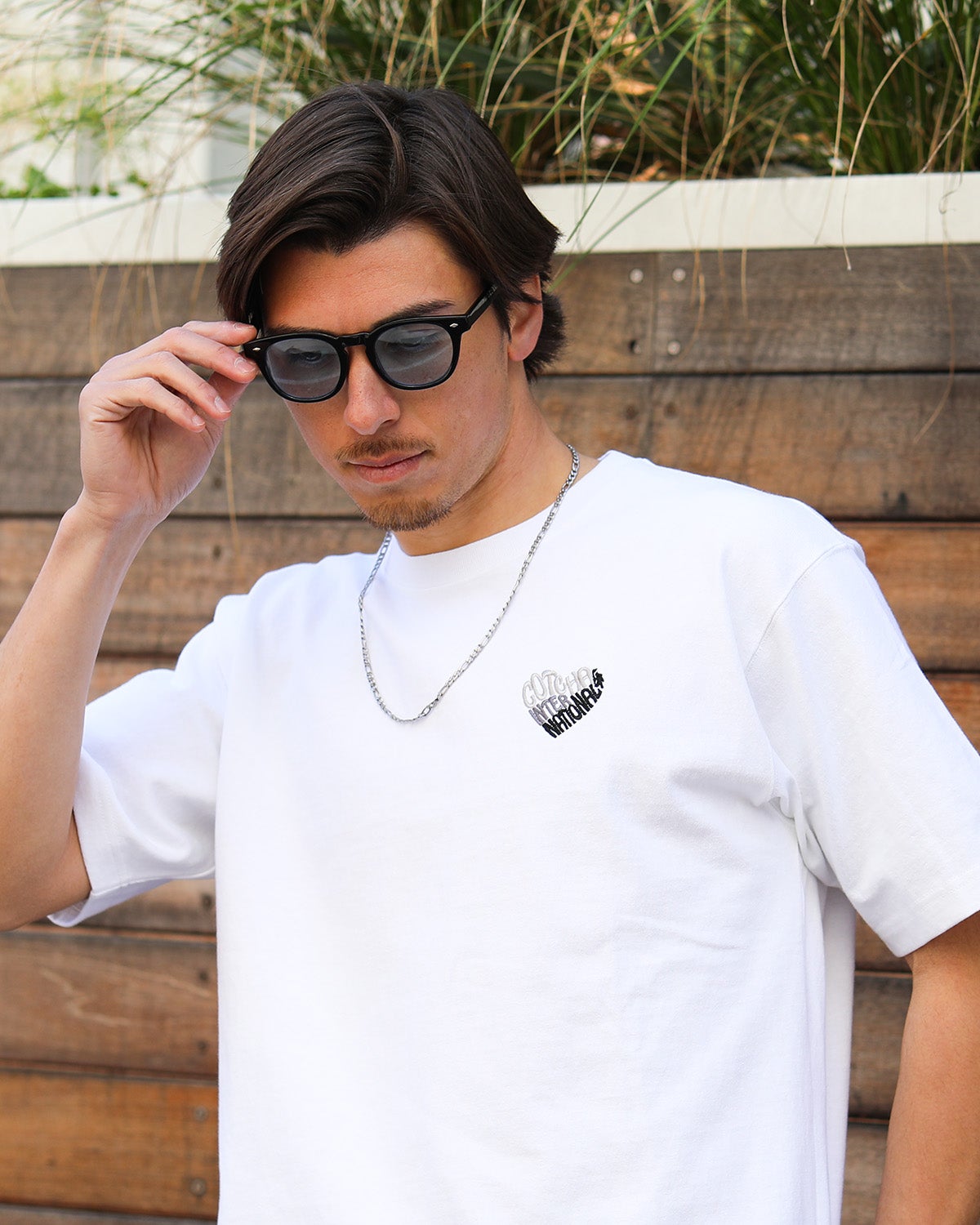 ホワイト：180cm/70kg(Lサイズ着用)