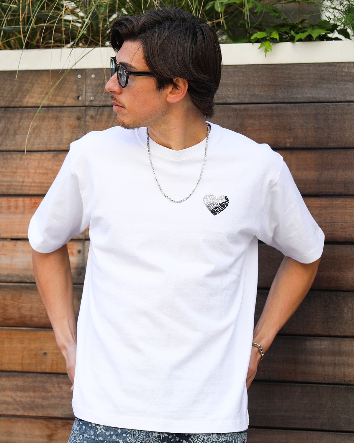 ホワイト：180cm/70kg(Lサイズ着用)