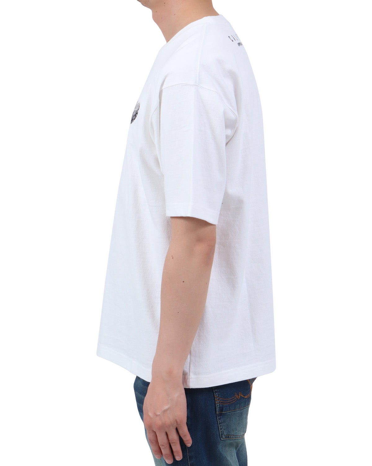 ホワイト：174cm62kg(Lサイズ着用)