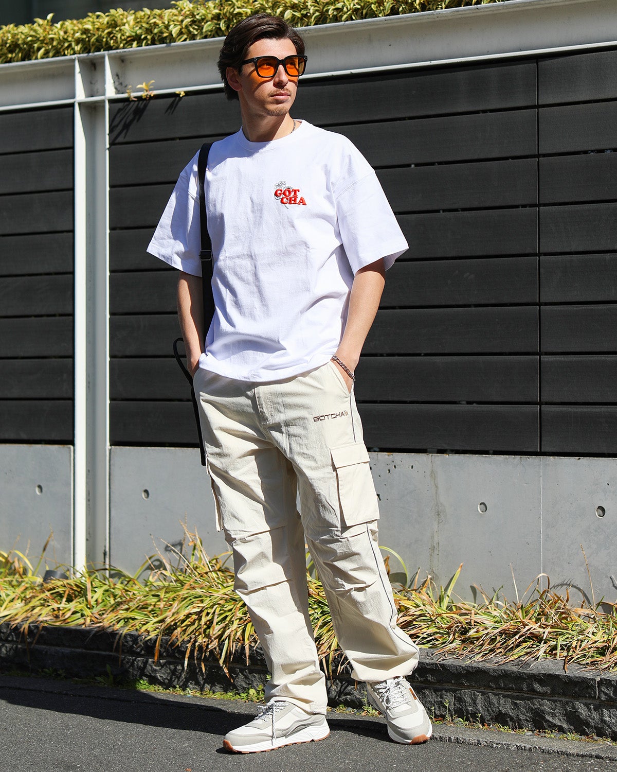 ホワイト：180cm/70kg(Lサイズ着用)