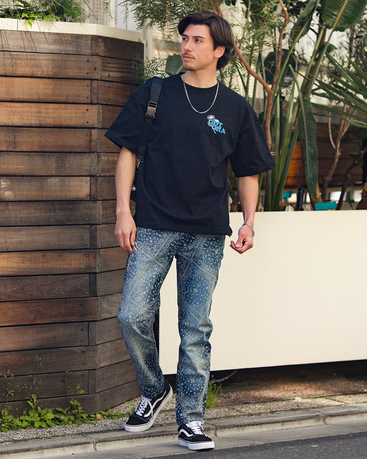 GOTCHA] ぐるぐるフラワー T シャツ | PEET ONLINE STORE