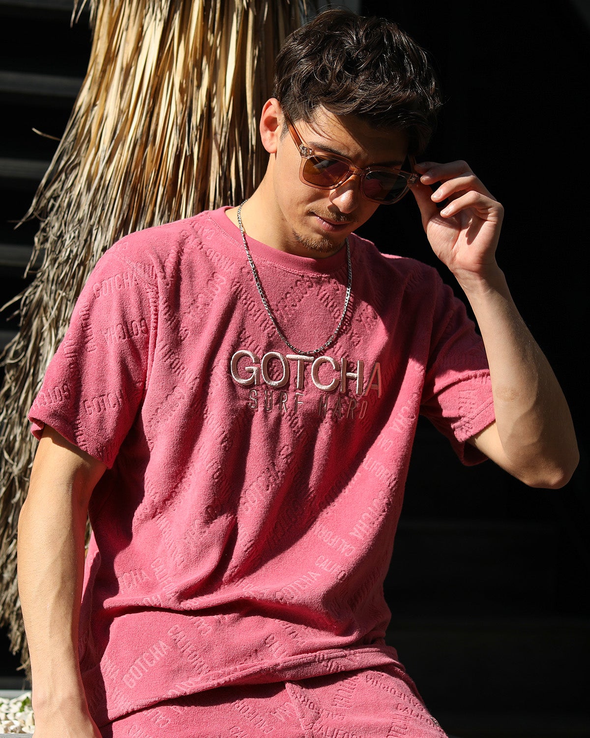 ピンク：180cm/70kg(Lサイズ着用)