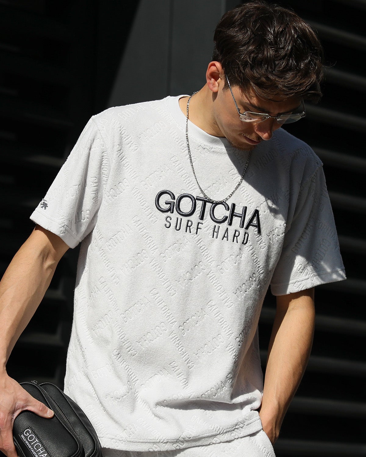 ライトグレー：180cm/70kg(Lサイズ着用)