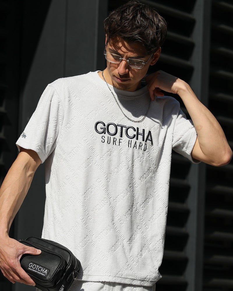 ライトグレー：180cm/70kg(Lサイズ着用)