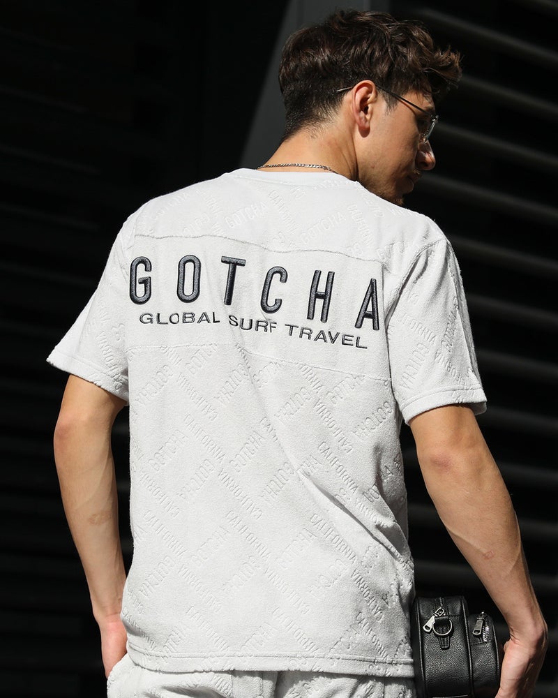 ライトグレー：180cm/70kg(Lサイズ着用)