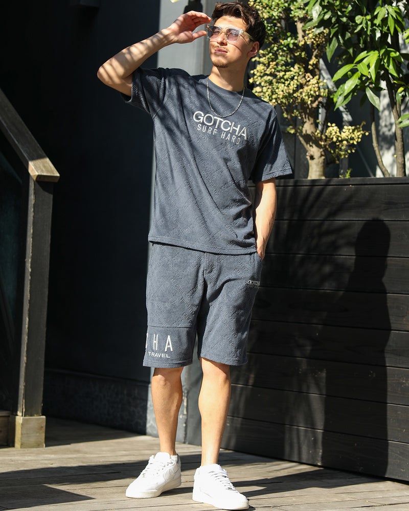 チャコール：180cm/70kg(Lサイズ着用)