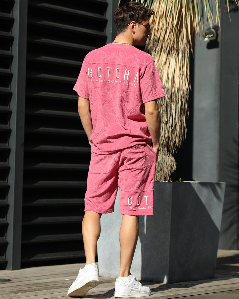 ピンク：180cm/70kg(Lサイズ着用)