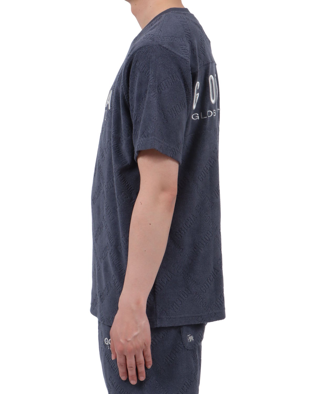 GOTCHA] ロゴ 総柄 切替 パイル T | PEET ONLINE STORE